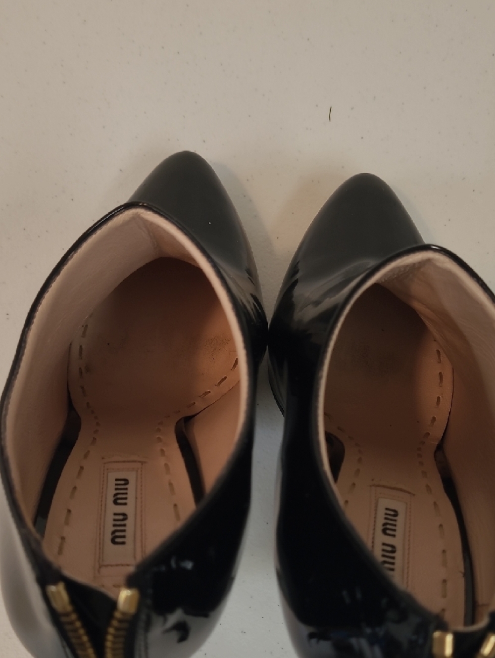 Miu Miu AUTHENTICATED Decollete Vernice 39 1/2 EU Black Patent Leather Booties - Picture 11 of 14